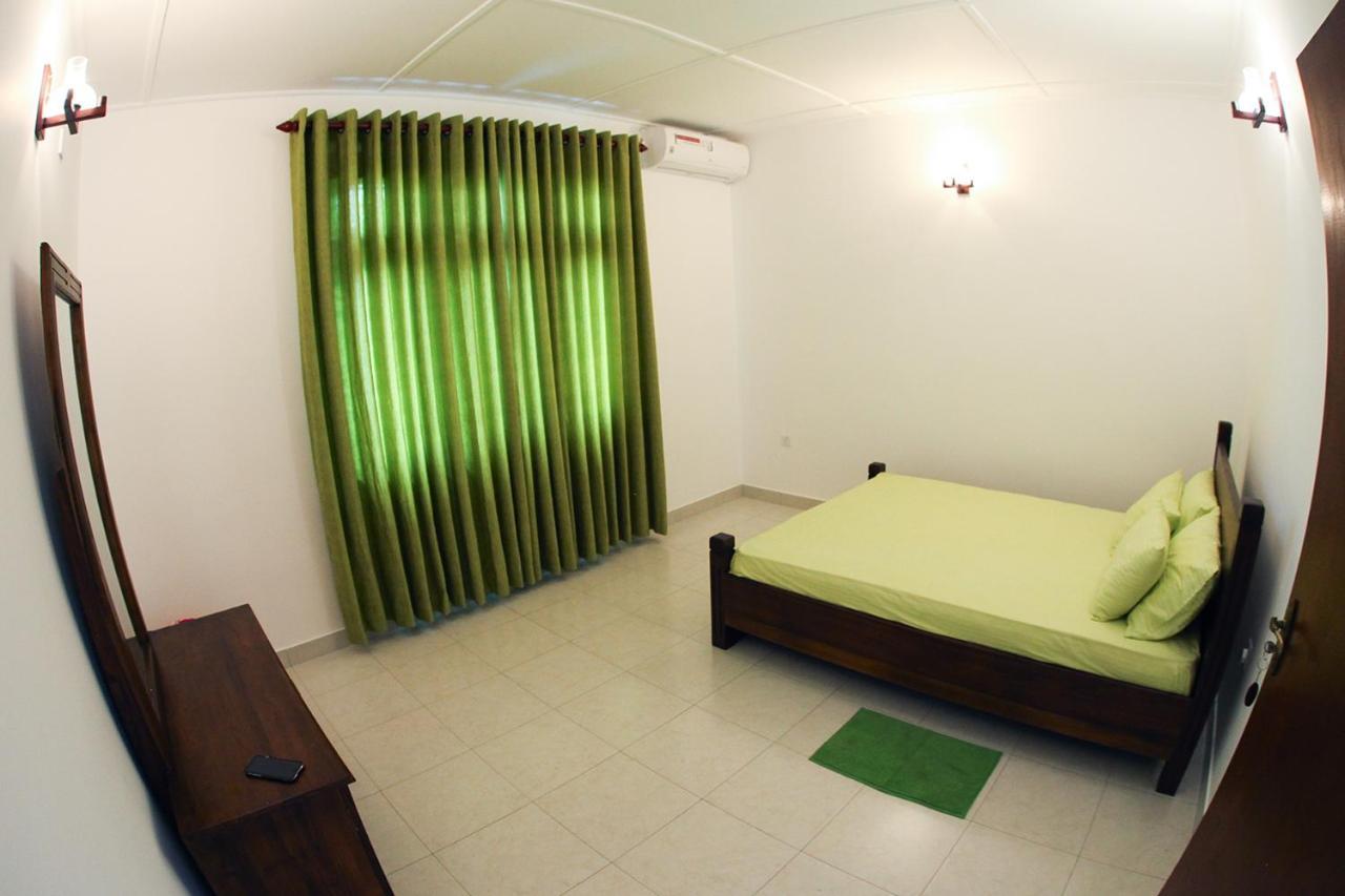 12 B Lewella Road, Kandy. Buitenkant foto